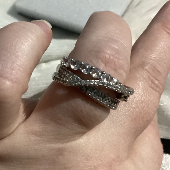 Crossover band - Picture 1 of 17